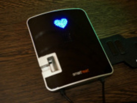 スマホと連動できる個人用ポータブル心電計「Smartheart」--心疾患の不安軽減を目指す