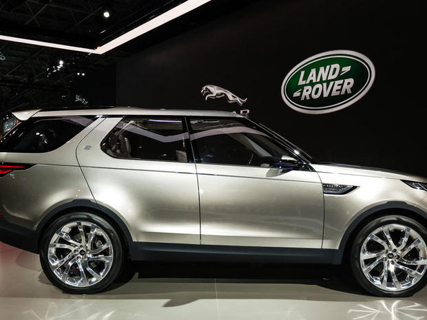 　Discovery Visionコンセプトは、Land Roverのラインアップにおいて、「Discovery」または「LR2」モデルから一歩前進することを目的としている。