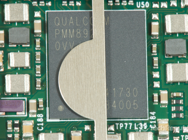 　Qualcommの電源管理IC「PMM8920」。