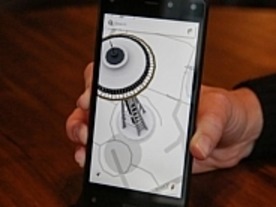 アマゾン初のスマートフォン「Fire Phone」を写真でチェック--3D表示も実現
