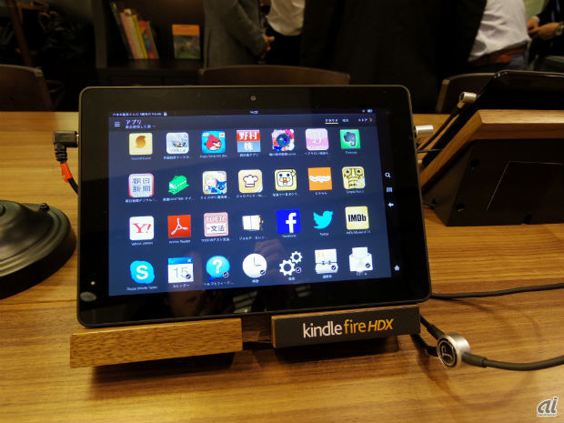 　Kindle Fire HDXは10台を設置。ビジネス系や英字コンテンツを用意しており、いずれも無料で使用、閲覧が可能。コンテンツは定期的に入れ替えられる。
