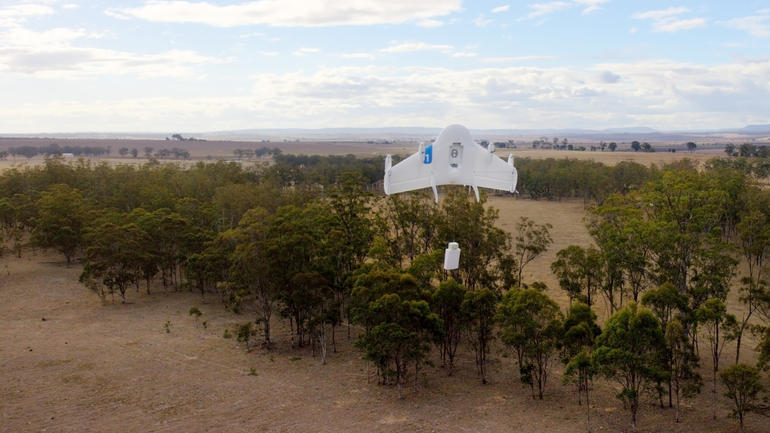 Googleの無人飛行機による配達は現在、災害救助に注力している。