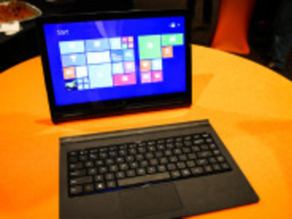 レノボ「Yoga Tablet 2」を写真で見る--Windows搭載新タブレット