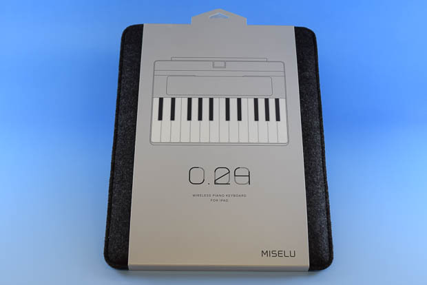 　Miselu（ミセル）製のワイヤレス音楽キーボード「C.24」のパッケージ。