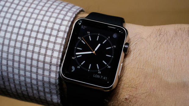 　Apple Watchの価格は、選択するバンドや本体サイズによって変わり、549〜1049ドルとなっている。