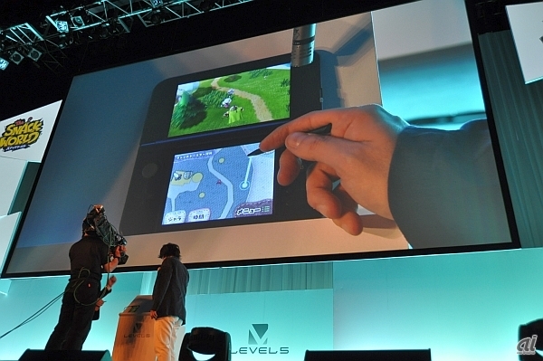 　ゲームはニンテンドー3DSとスマートフォン（iOS/Android）でリリース予定。開発途中ながらも実機でジャラとの連動を実演した。