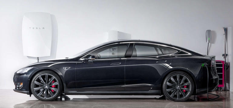 Teslaの新しいPowerwall製品は7キロワット時モジュールと10キロワット時モジュールで発売され、家庭用蓄電池として機能する。