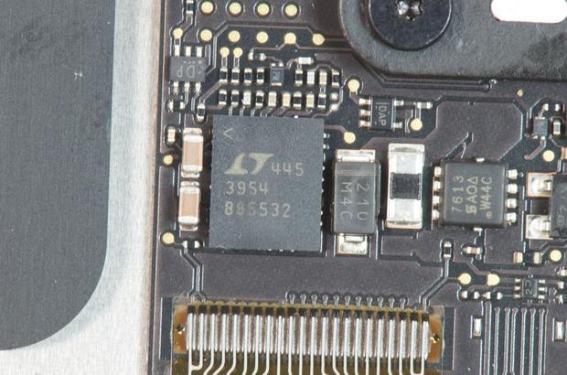 　Linear TechnologyのPWM信号発生器内蔵のLEDコンバータ「LT3954」。