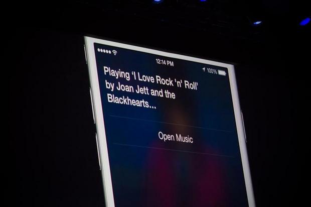　「Siri」を利用すれば、自然言語を使って好きな楽曲の再生ができる。