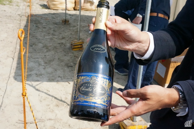 　今回使われたシャンパン。フランス産のシャルル・エルネール。