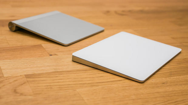 　Magic Trackpad（写真左）とMagic Trackpad 2（写真右）。