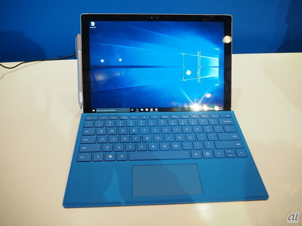 　Surface Pro 4。より画面が大きくなった。
