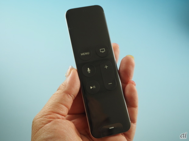 　Siri Remoteは、高さ124mm×幅38mm×厚さ6.3mm。重さは47gだ。