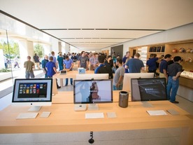 アップル本社内のカンパニーストア--Apple Storeのような店内を写真で見る