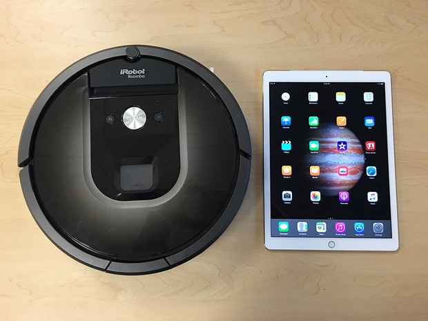 　iPad Proと「Roomba 980」。