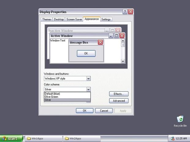 　Windows XPではディスプレイに適用するテーマを変更できる。便利な機能だ。