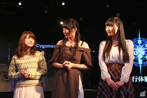 　さらにエリカ役の石上静香さん（左）、イザベル役の佐倉薫さん（中央）、アリサ役の優木かなさん（右）という声優陣も登場し、デモプレイも行った。