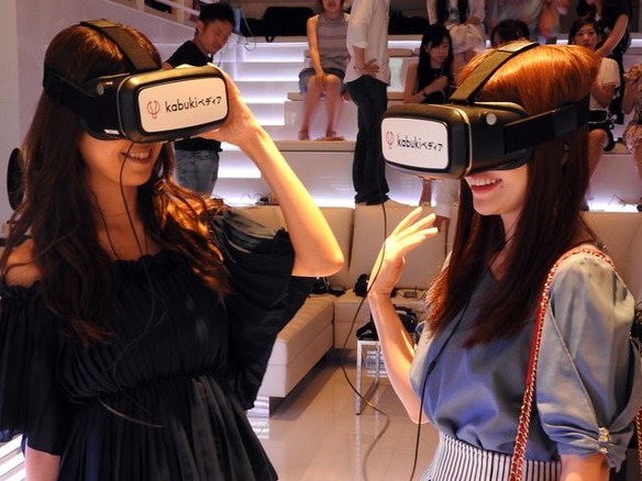 VRヘッドセットで会話しながらショッピング--KABUKIが新たな買い物提案