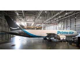 アマゾン、航空貨物輸送機「Amazon One」を航空ショーで披露