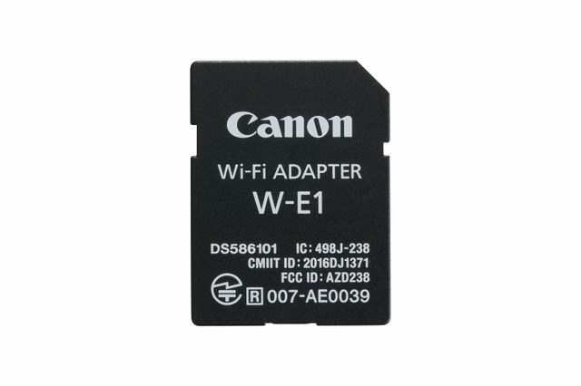 「EOS 7D Mark II」などWi-Fi接続に対応しないカメラでもWi-Fi接続が可能になるアダプタ「W-E1」も発表した。