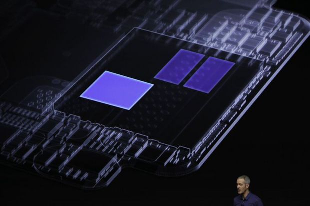 プロセッサはデュアルコアに

　AppleはSeries 2で新たにデュアルコアプロセッサを採用し、処理速度を2倍に向上させた。また、GPUも刷新され、グラフィックス性能も2倍になっている。