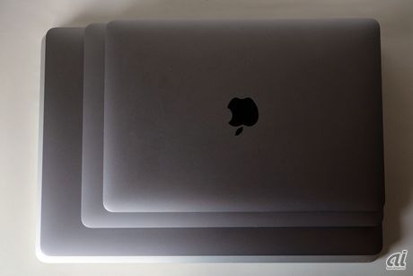 下から、2012年のMacBook Pro 15インチ、新15インチ、新13インチ、MacBook