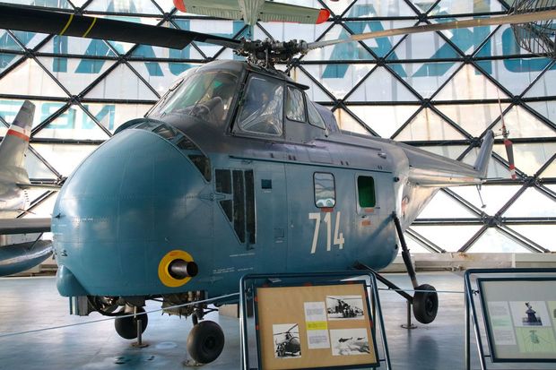 「Sikorsky S-55」

　米国のSikorskyが開発した（米空軍では「H-19」と呼ばれている）が、この機体をはじめ何機かは、ユーゴスラビアのSokoによってライセンス生産された。