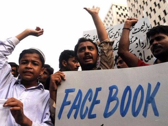Facebookでムハンマドを冒涜、死刑判決--パキスタン