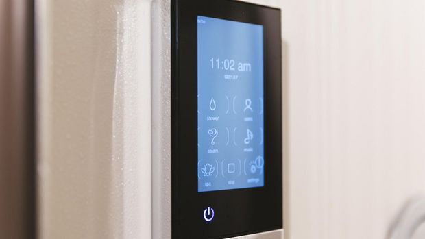 Kohlerの「DTV+」シャワーシステム

　Kohlerのハイテクシャワーに対応するアプリが登場した。この「KOHLER Konnect」アプリではシャワーを特定の水温や勢いに設定したり、音声コマンドで音楽や照明を制御したりできる。