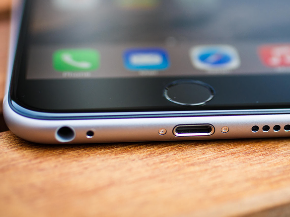 「iPhone 6」が曲がりやすい問題、アップルは発売前に認識していた可能性