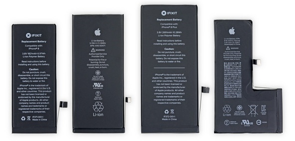 左からiPhone 8、XR、8 Plus、XSのバッテリ（出典：iFixit）