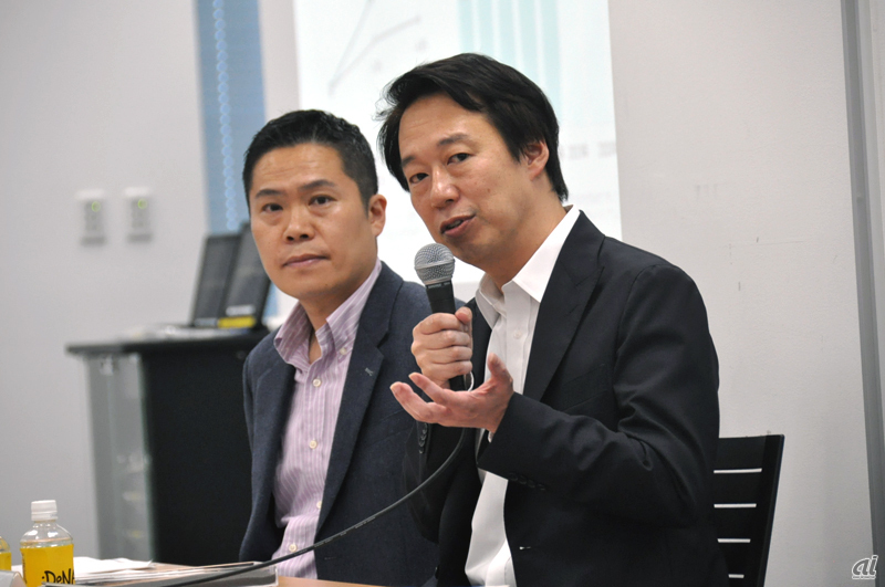 ディー・エヌ・エー代表取締役社長兼CEOの守安功氏（右）。左は同席した執行役員CFOの浅子信太郎氏