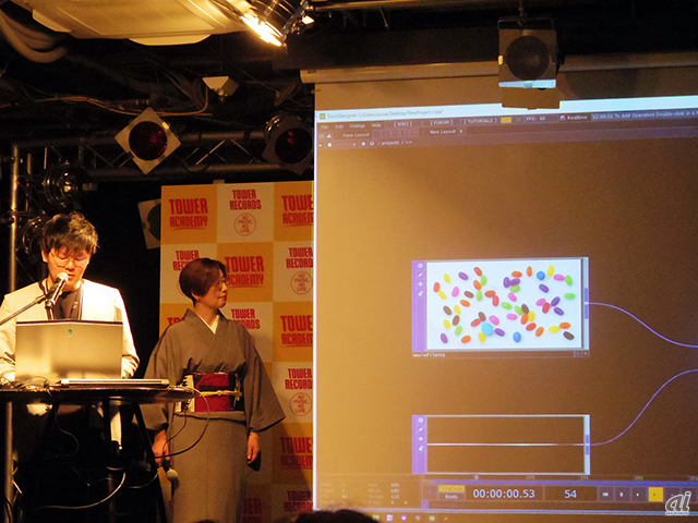 発表会には、ゲスト講師にも名を連ねる松山周平氏が登場。「TouchDesigner」について説明した