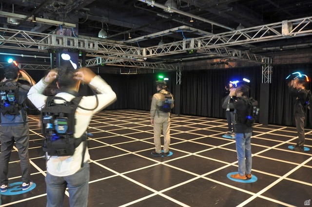 VR空間の舞台となるプレイフィールドの内観。