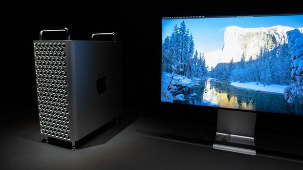 　Pro Display XDRの価格は4999ドル（約54万円）、Mac Proは5999ドル（約64万7000円）から、オプションのスタンド「Pro Stand」は999ドル（約10万8000円）となっている。すべて2019年秋に発売予定だ。