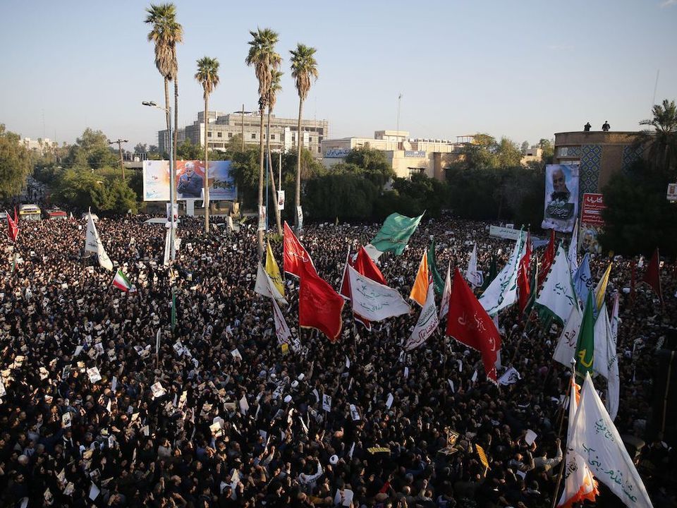 反米デモに集まったイラン人の群衆