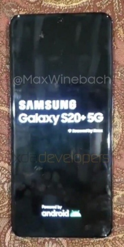 「Galaxy S20＋」とされる端末の画像