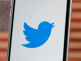 Twitter、米大統領選を前に誤解を招くツイートの制限強化--リツイートより引用RT促す