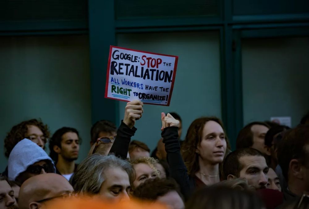 抗議活動をするGoogleの従業員たち