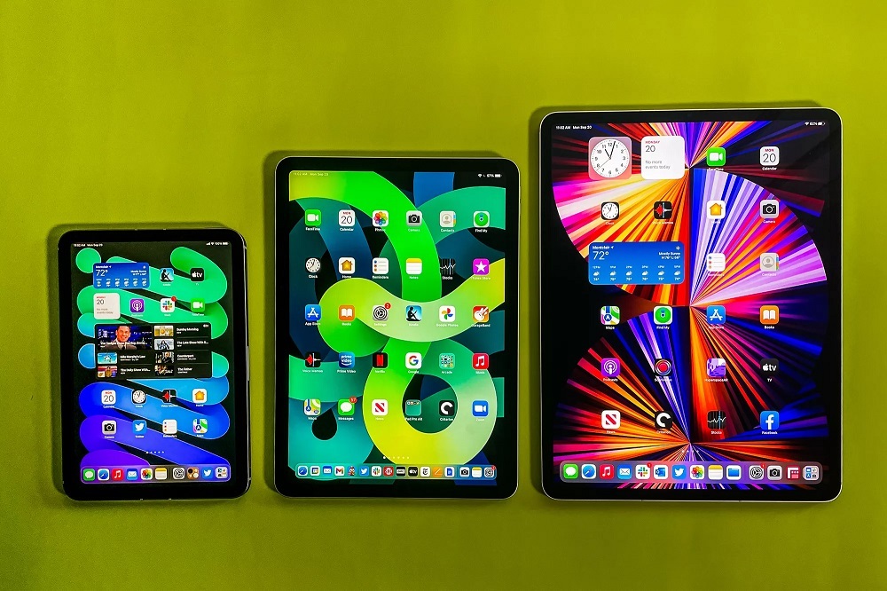 左から、iPad mini、iPad Air、12.9インチのiPad Pro