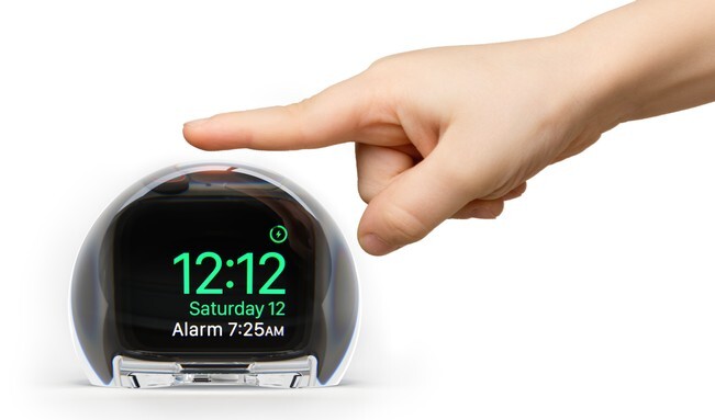 Apple Watchを卓上時計にする（出典：Kickstarter）