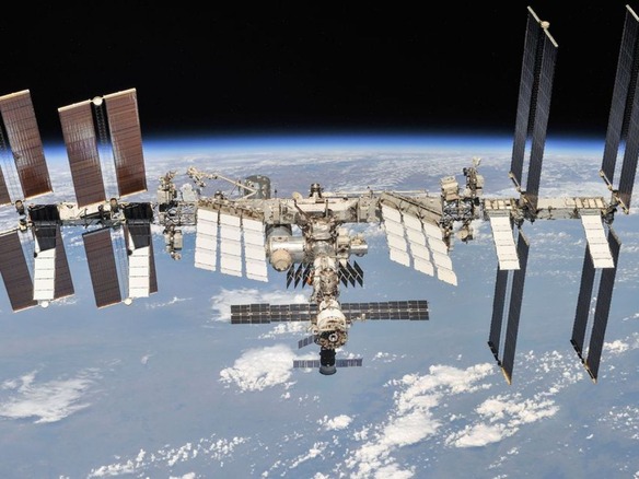 ロシア、「無謀な」衛星破壊ミサイル実験--ISS宇宙飛行士らが一時避難 