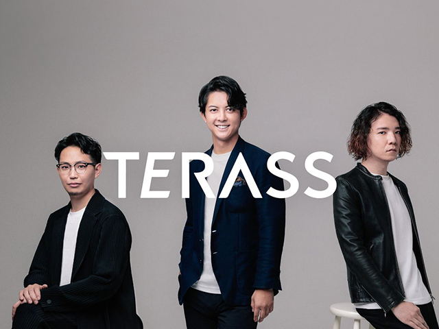 左から、TERASSのCAO（Chief Agent Officer）の井上利勉氏、CEOの江口亮介氏、CTOの高坂昌行氏