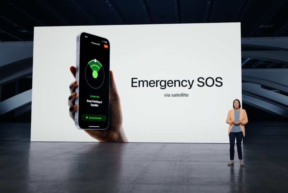 緊急SOS機能の発表の様子