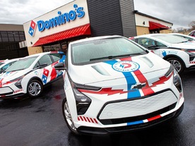 ドミノ・ピザ、米国で配達用の電気自動車「Chevrolet Bolt EV」800台を導入へ
