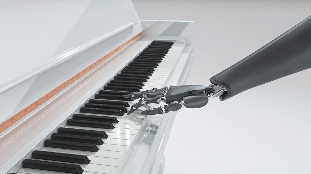 ロボットの手がピアノを弾く様子