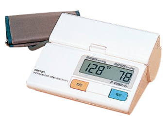 世界初のファジイ技術搭載、オムロン デジタル自動血圧計 HEM-706 ファジィ