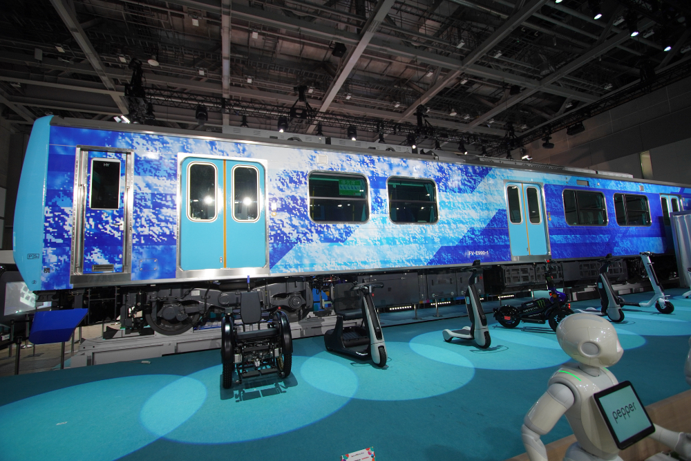 水素で動く電車、JR東日本の「HYBARI」
