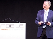 2011 Mobile World Congressで講演をするSchmidt氏
