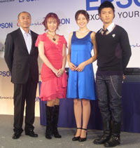 左から、高橋克実さん、長澤まさみさん、未唯mieさん、森山直太朗さん